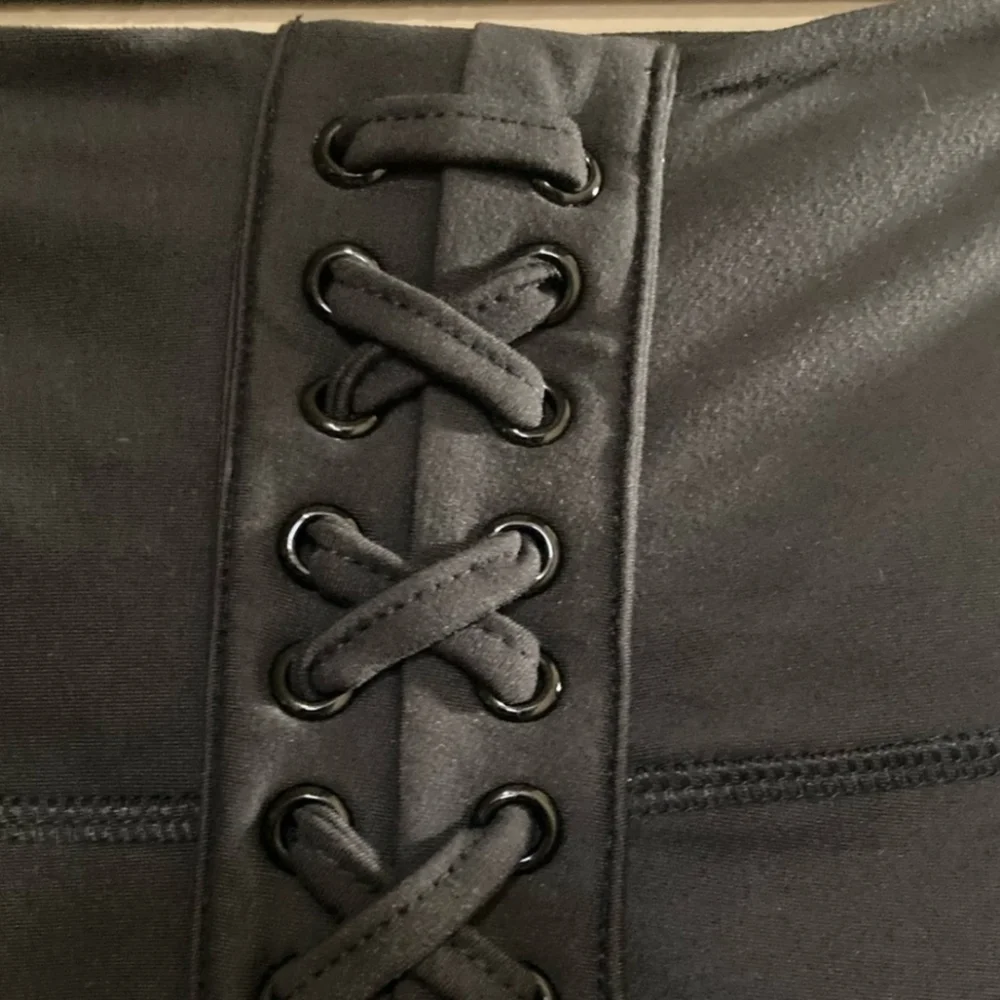 WEWOREWHAT Black Lace-up High Waist Athletic Yoga Biker Shorts NWT
